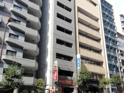 たによん外観